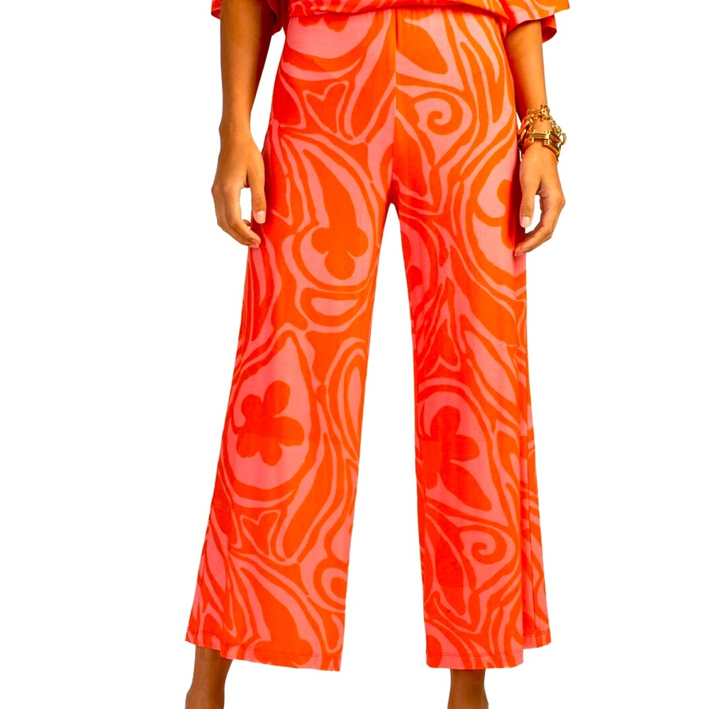Trina Turk Pant. Palm Beach vibes.  Fun, comfortable and elegant.